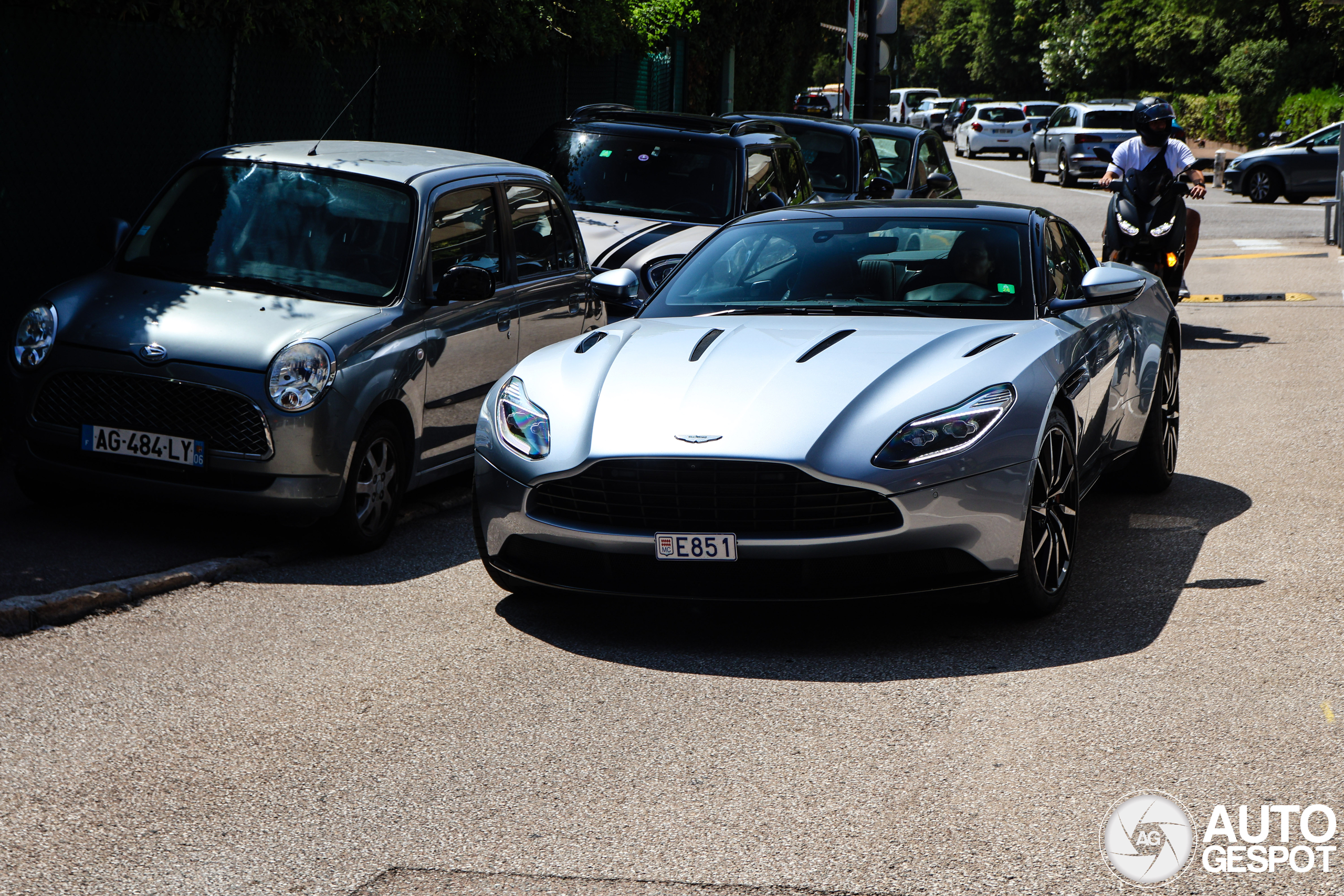 Aston Martin DB11 AMR