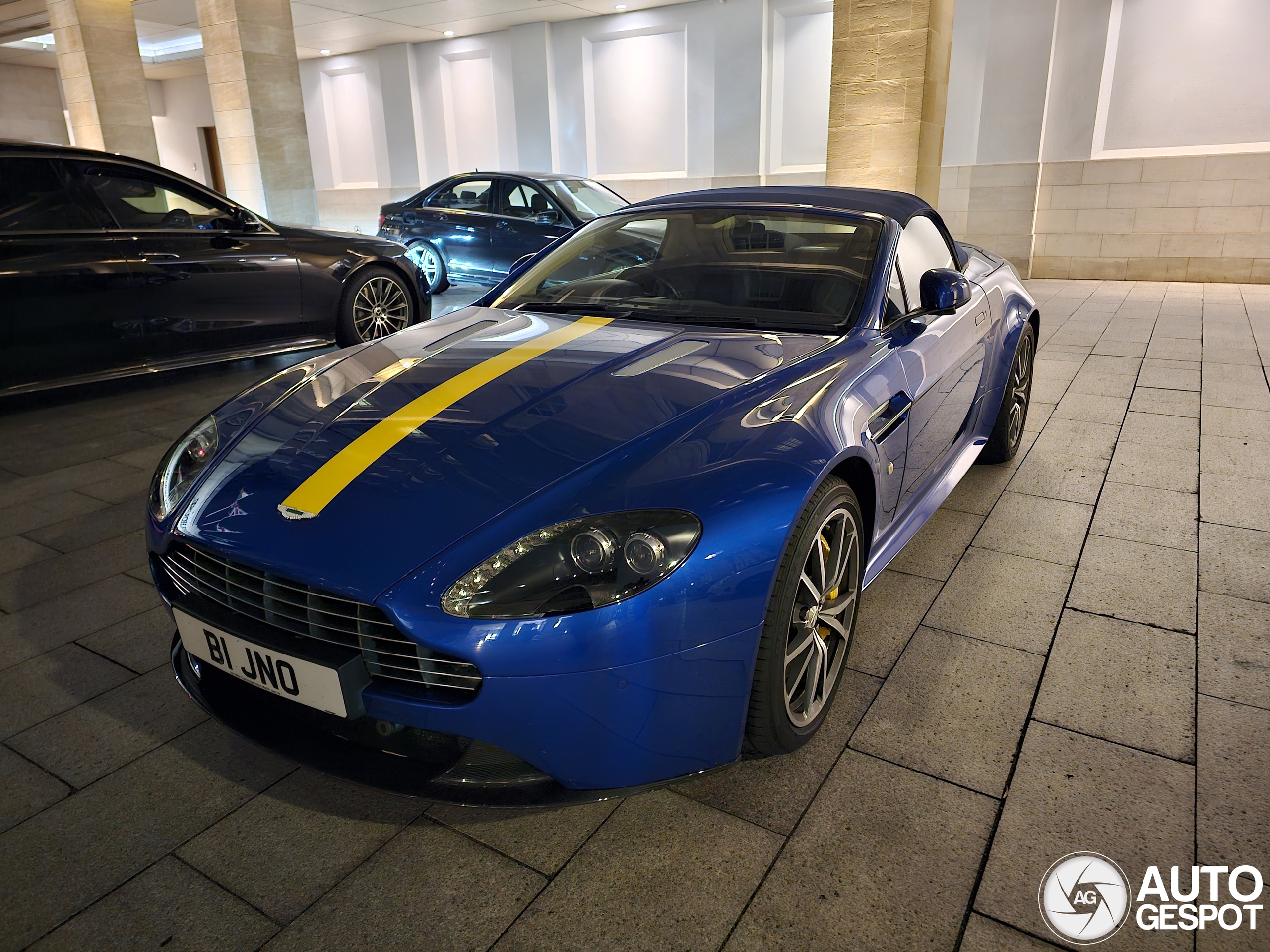 Aston Martin V8 Vantage S Roadster