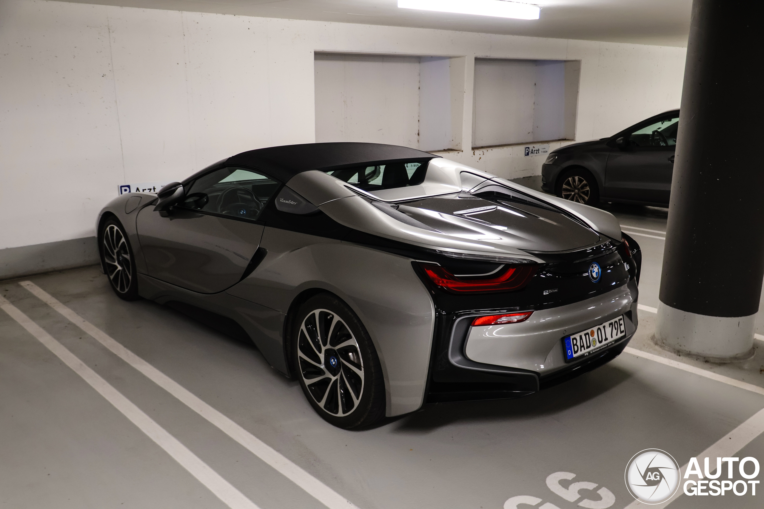 BMW i8 Roadster