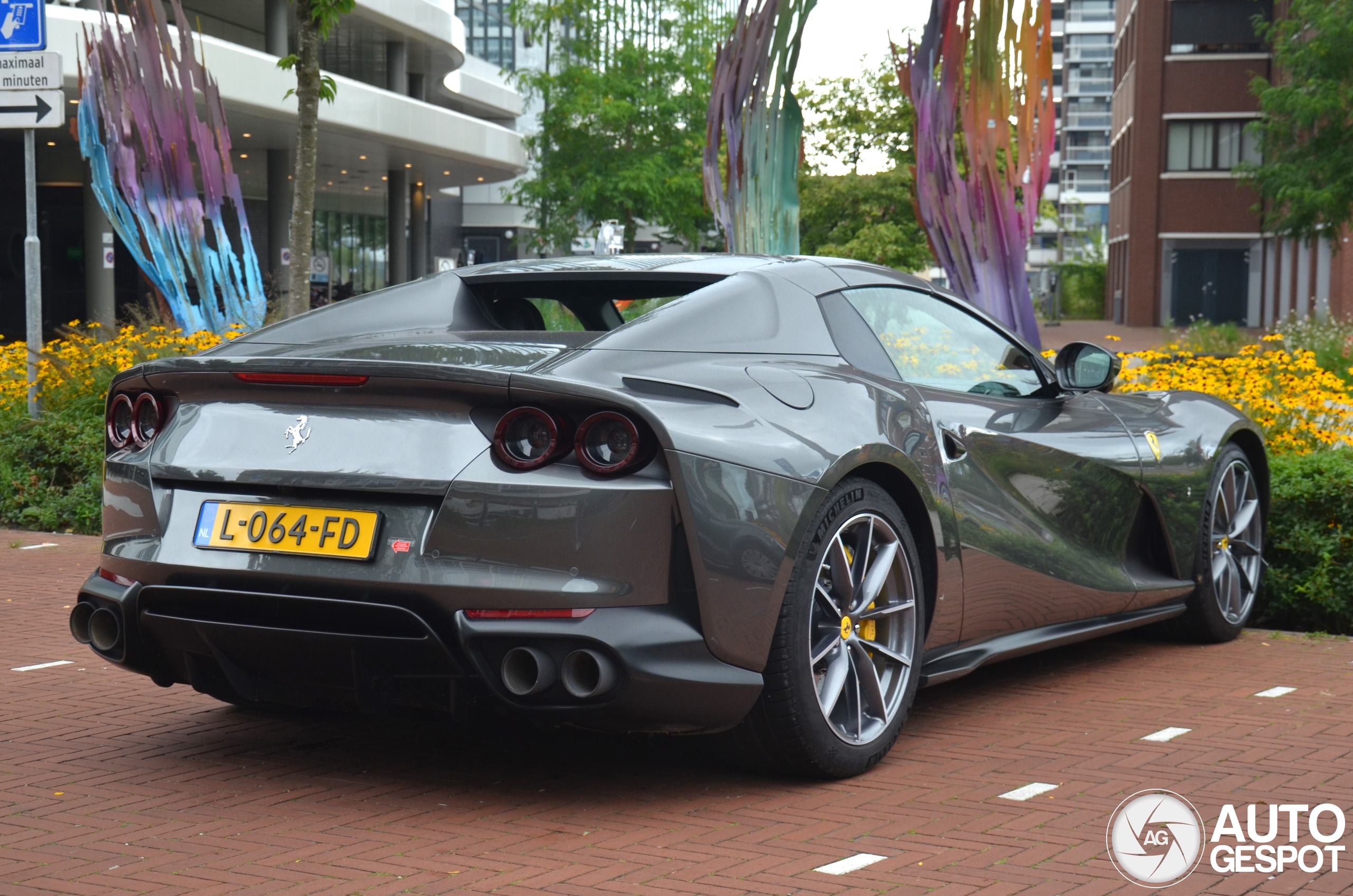 Ferrari 812 GTS