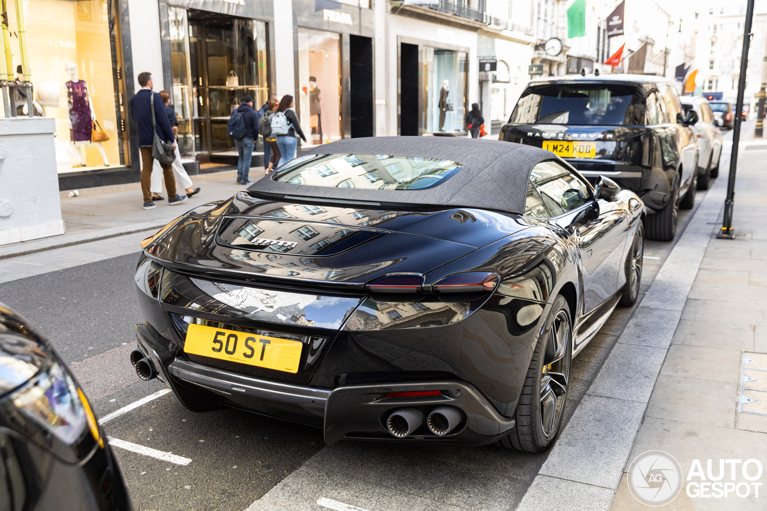 Ferrari Roma Spider