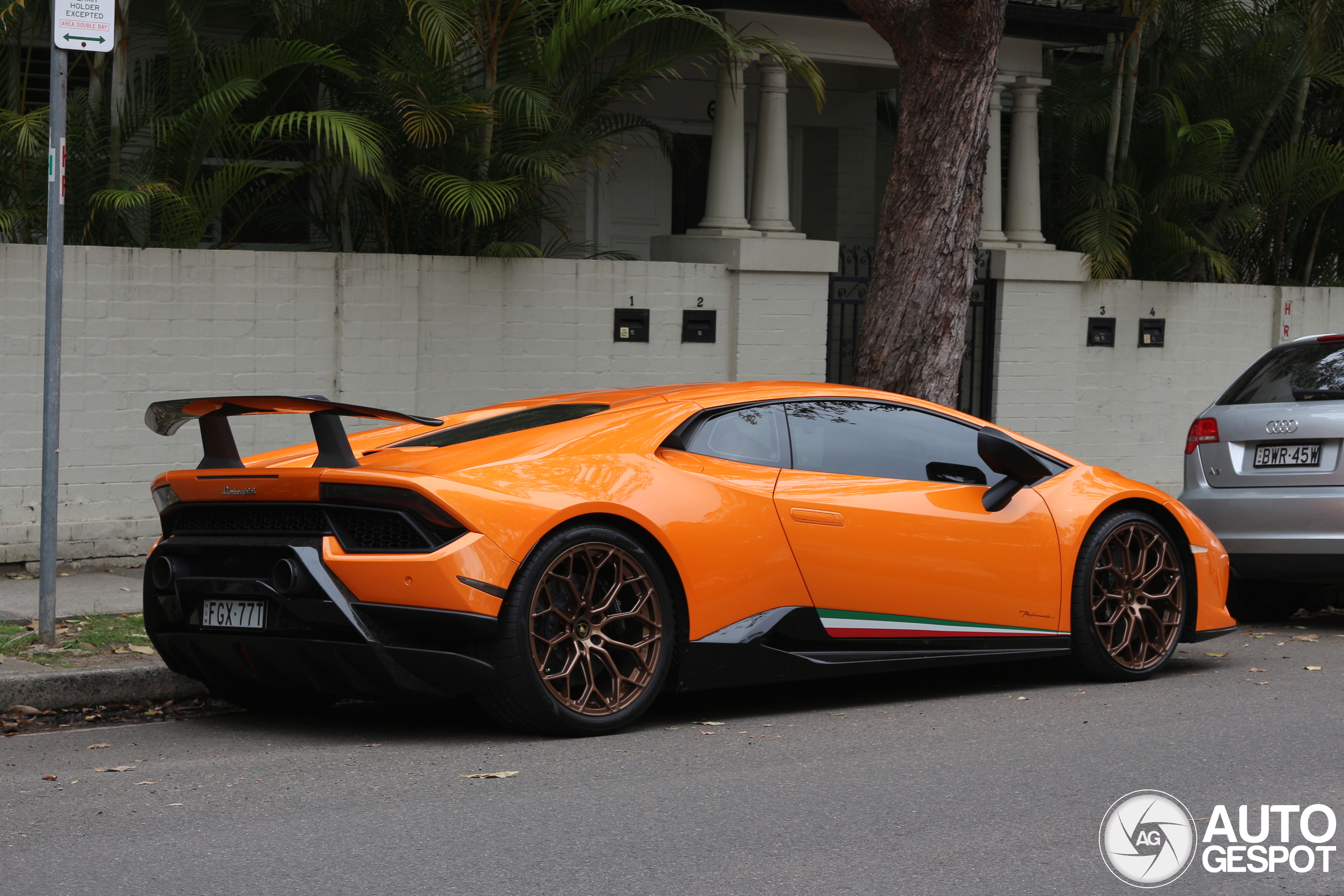 Lamborghini Huracán LP640-4 Performante