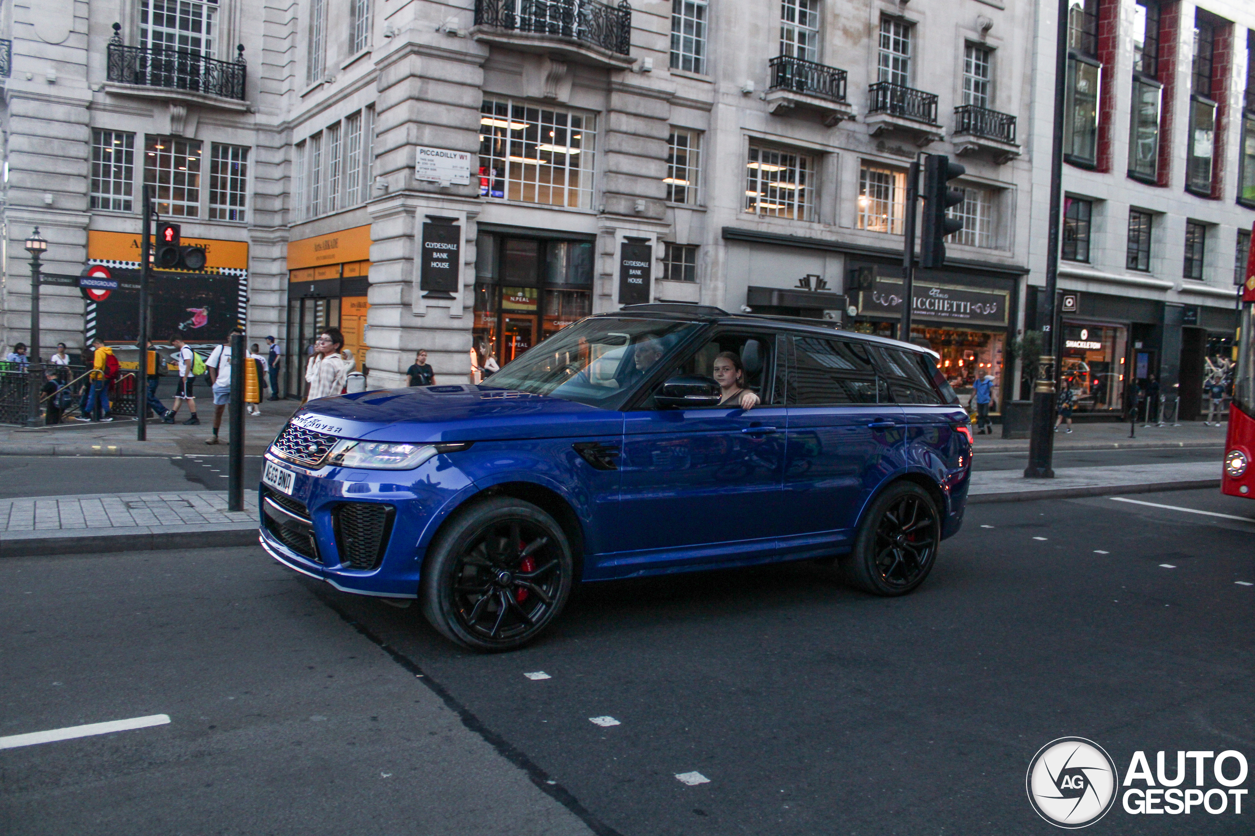 Land Rover Range Rover Sport SVR 2018