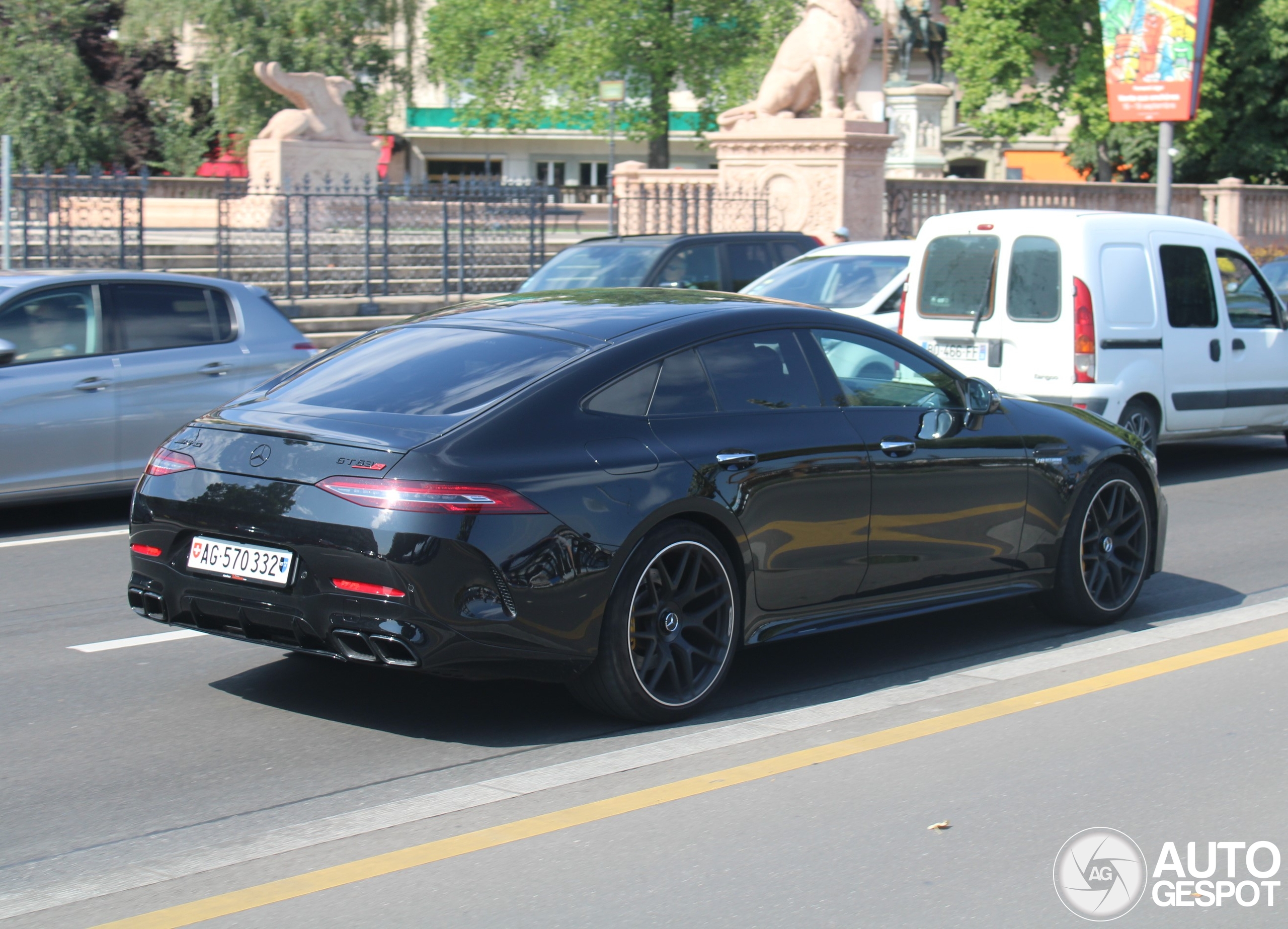 Mercedes-AMG GT 63 S X290