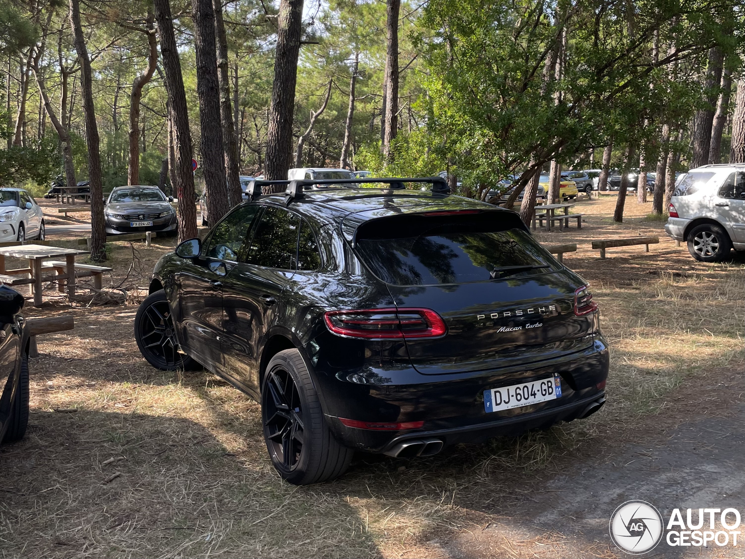 Porsche 95B Macan Turbo