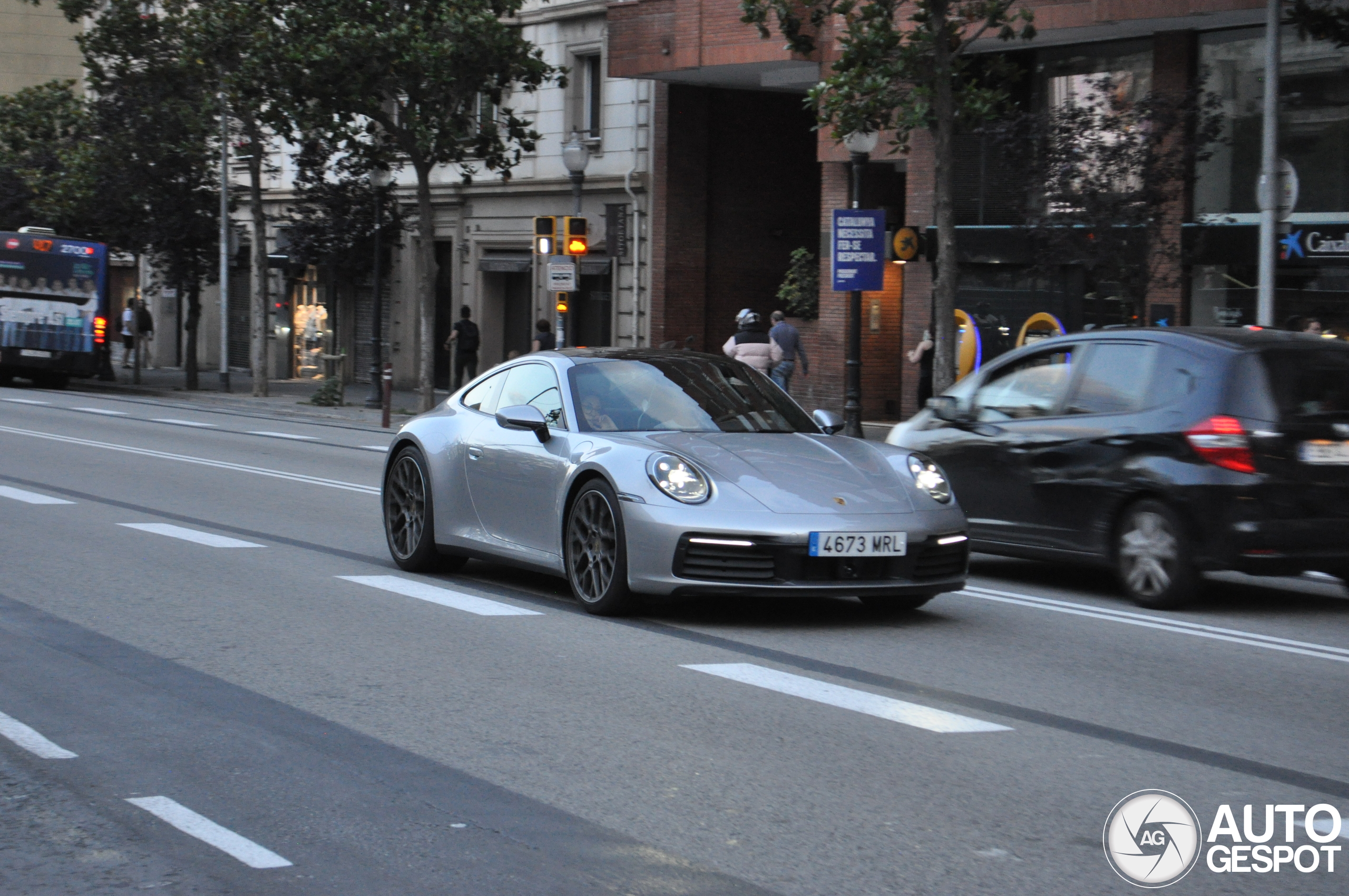 Porsche 992 Carrera 4S