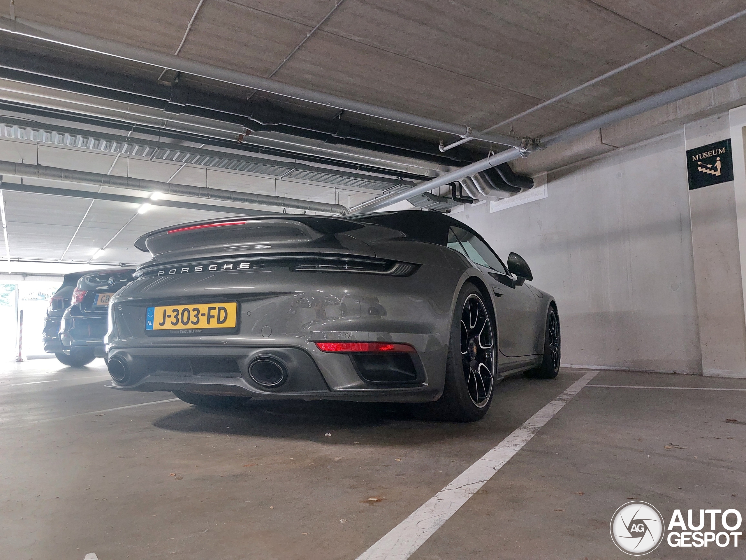 Porsche 992 Turbo S Cabriolet