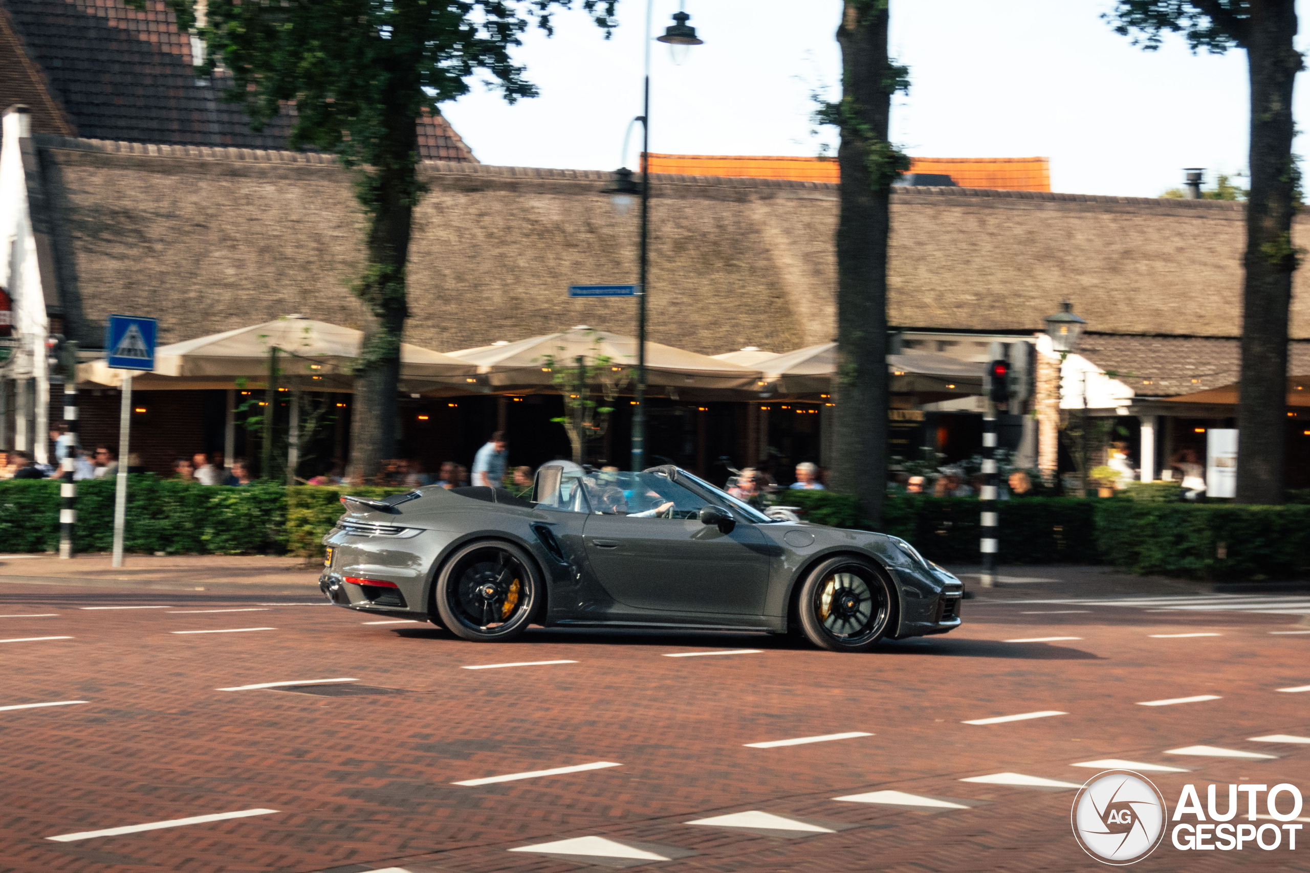 Porsche 992 Turbo S Cabriolet