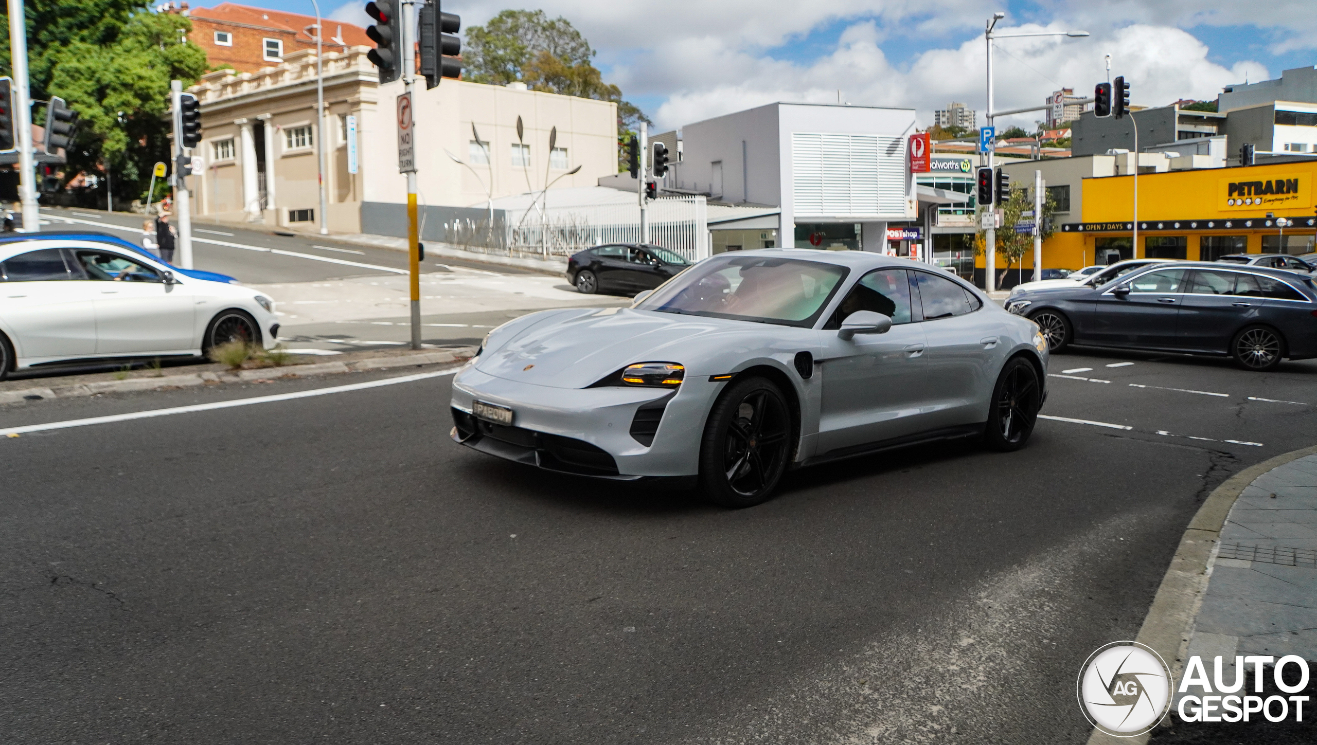 Porsche Taycan Turbo