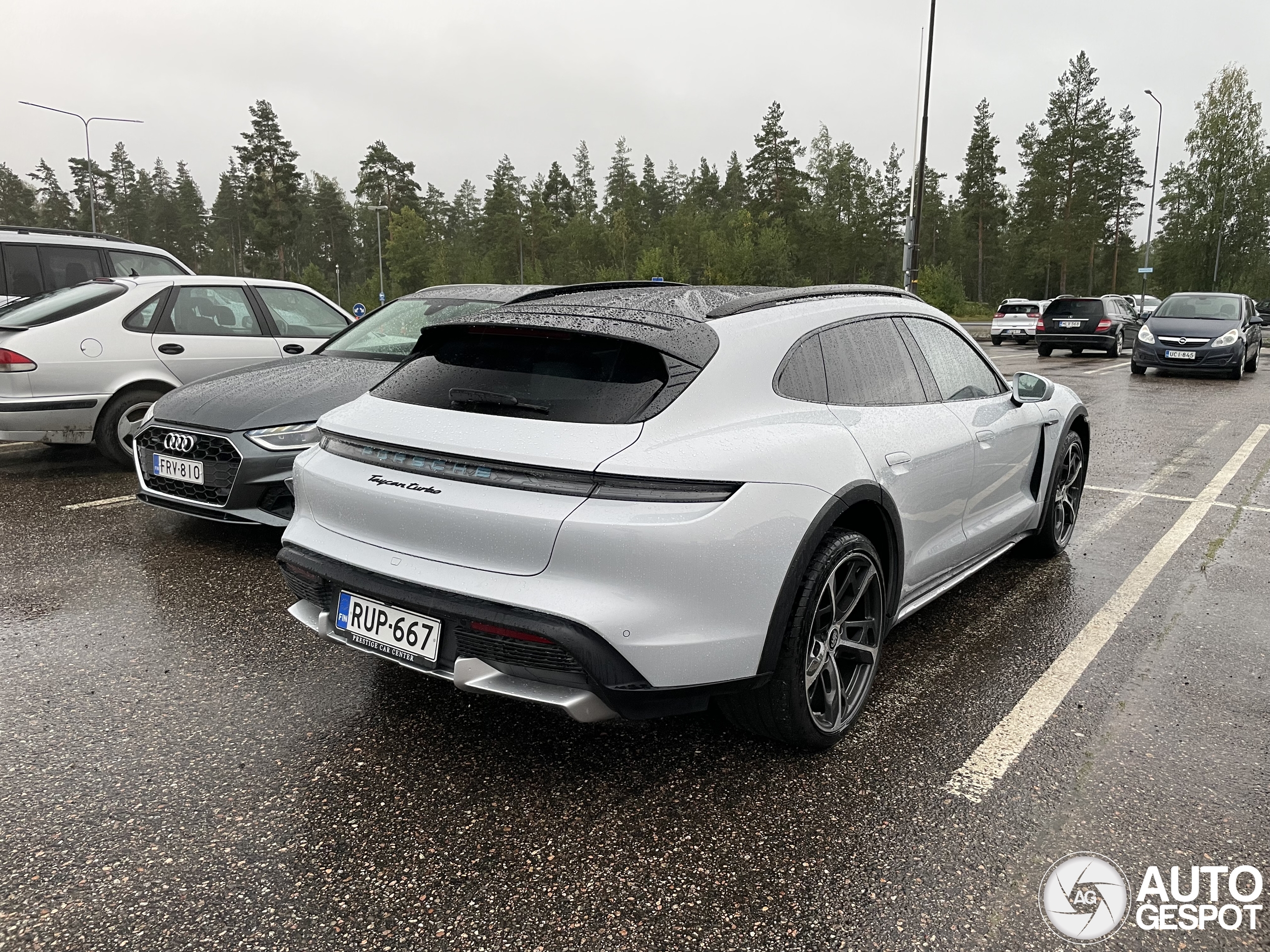 Porsche Taycan Turbo Cross Turismo