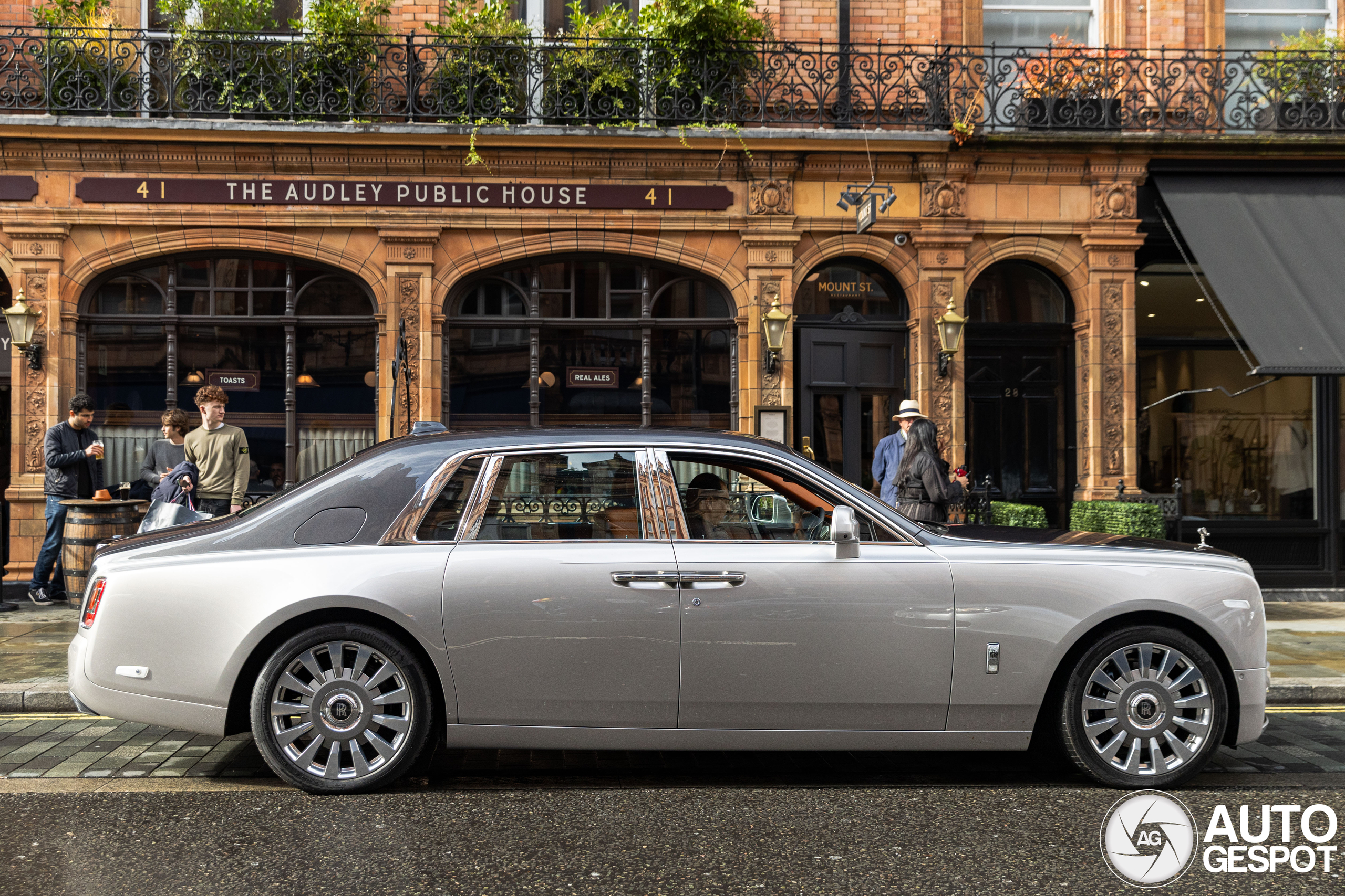 Rolls-Royce Phantom VIII