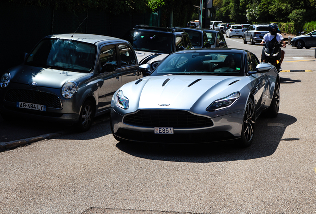 Aston Martin DB11 AMR