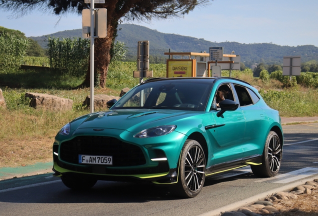 Aston Martin DBX707 AMR23 Edition