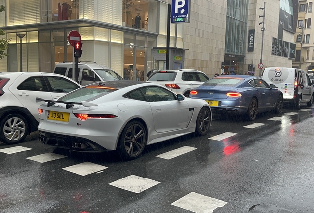 Jaguar F-TYPE SVR Coupé 2017