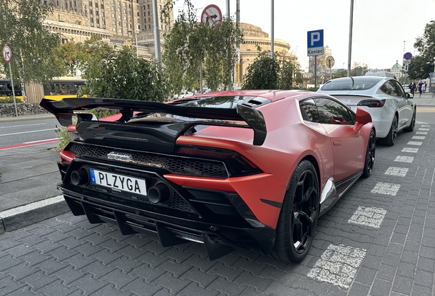 Lamborghini Huracán LP640-4 EVO