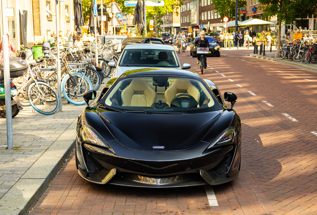 McLaren 570GT