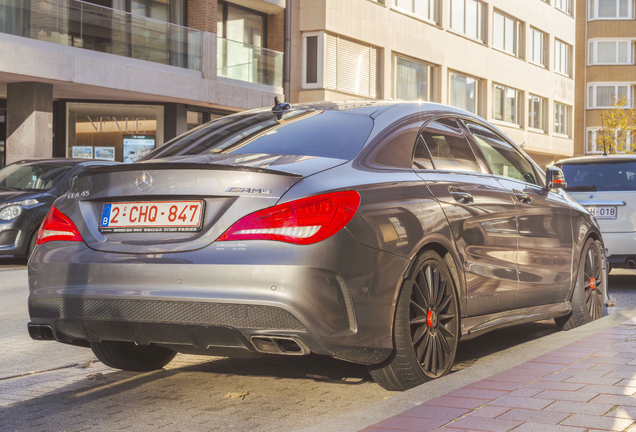 Mercedes-Benz CLA 45 AMG Edition 1 C117