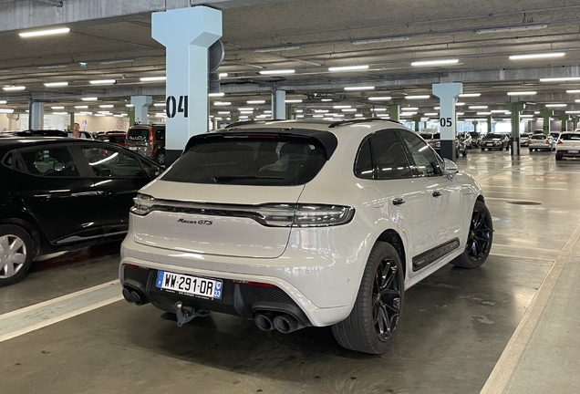 Porsche 95B Macan GTS MkIII