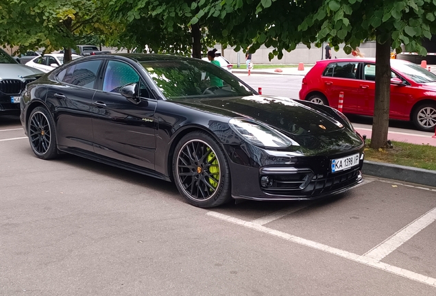 Porsche 971 Panamera Turbo S E-Hybrid