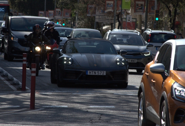 Porsche 992 Carrera 4 GTS Cabriolet