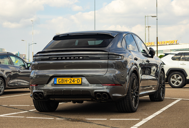 Porsche Cayenne Coupé Turbo E-Hybrid