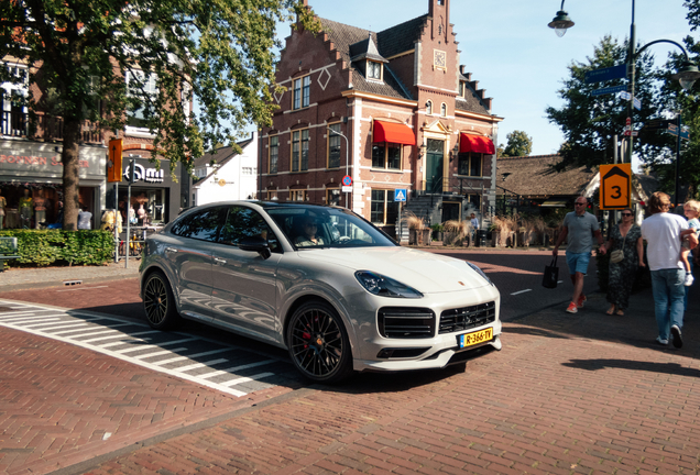 Porsche Cayenne Coupé Turbo S E-Hybrid