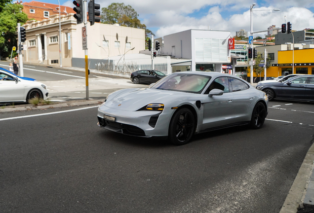 Porsche Taycan Turbo