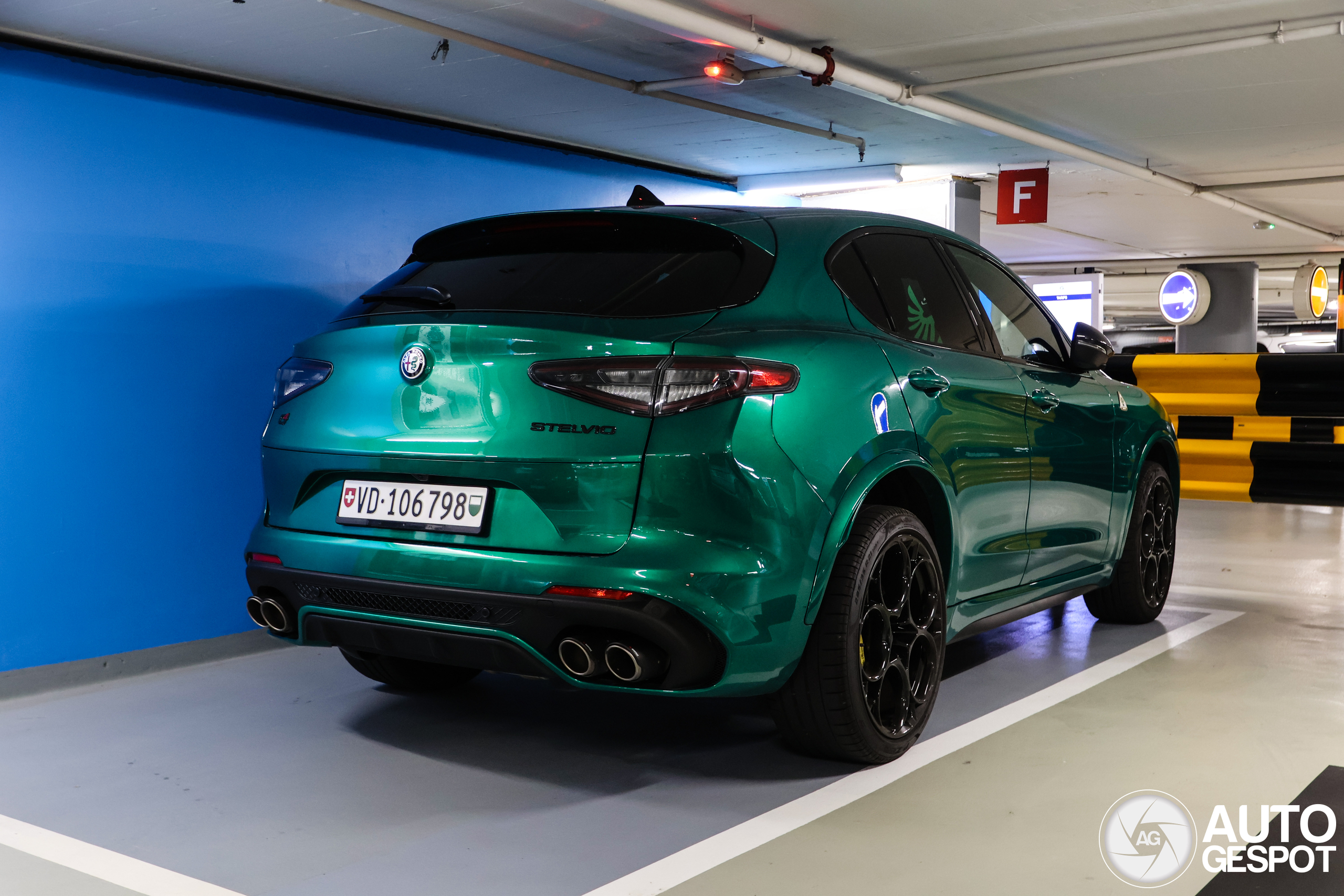 Alfa Romeo Stelvio Quadrifoglio 2023 100° Anniversario