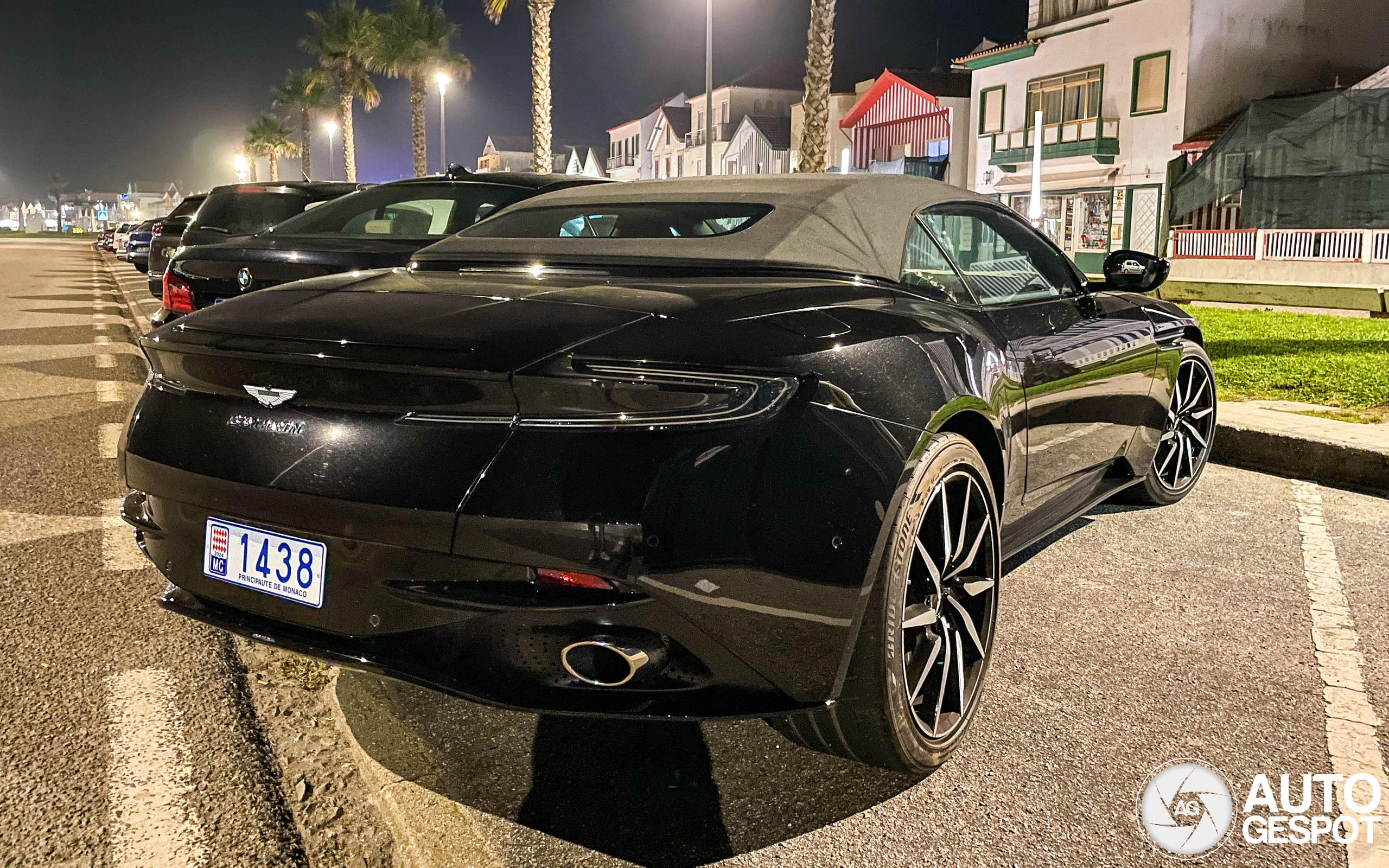 Aston Martin DB11 V8 Volante