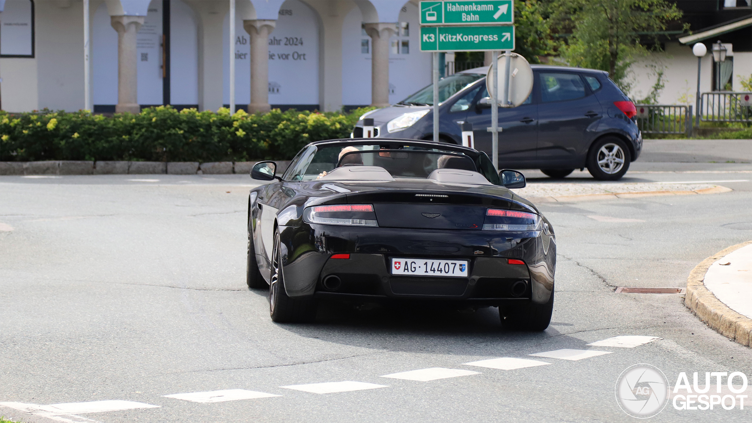 Aston Martin V8 Vantage S Roadster