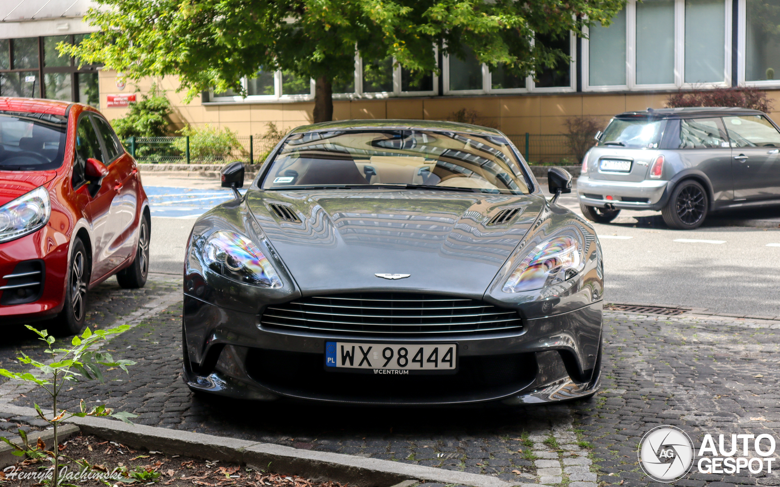 Aston Martin Vanquish S 2017