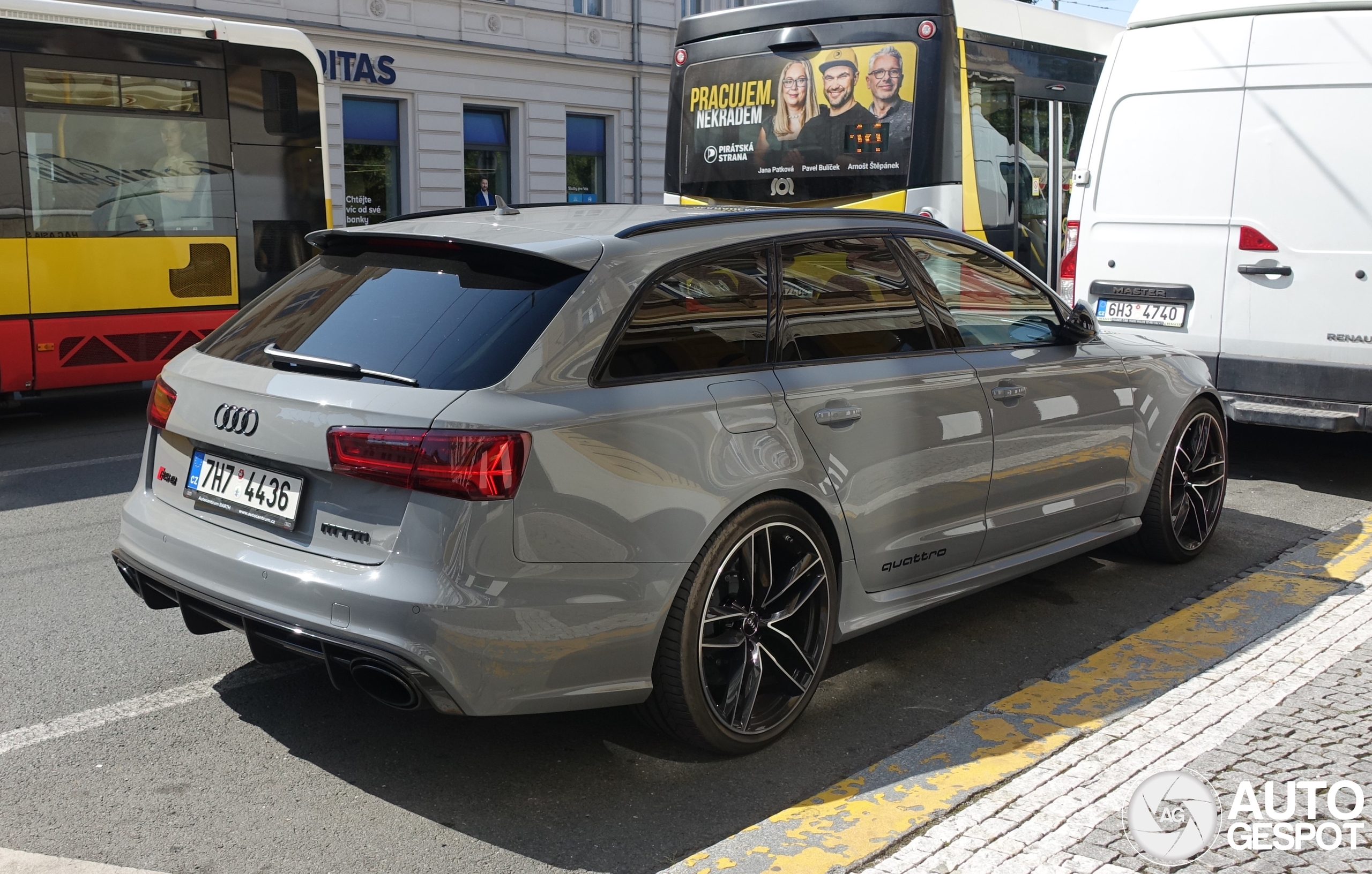 Audi RS6 Avant C7 2015