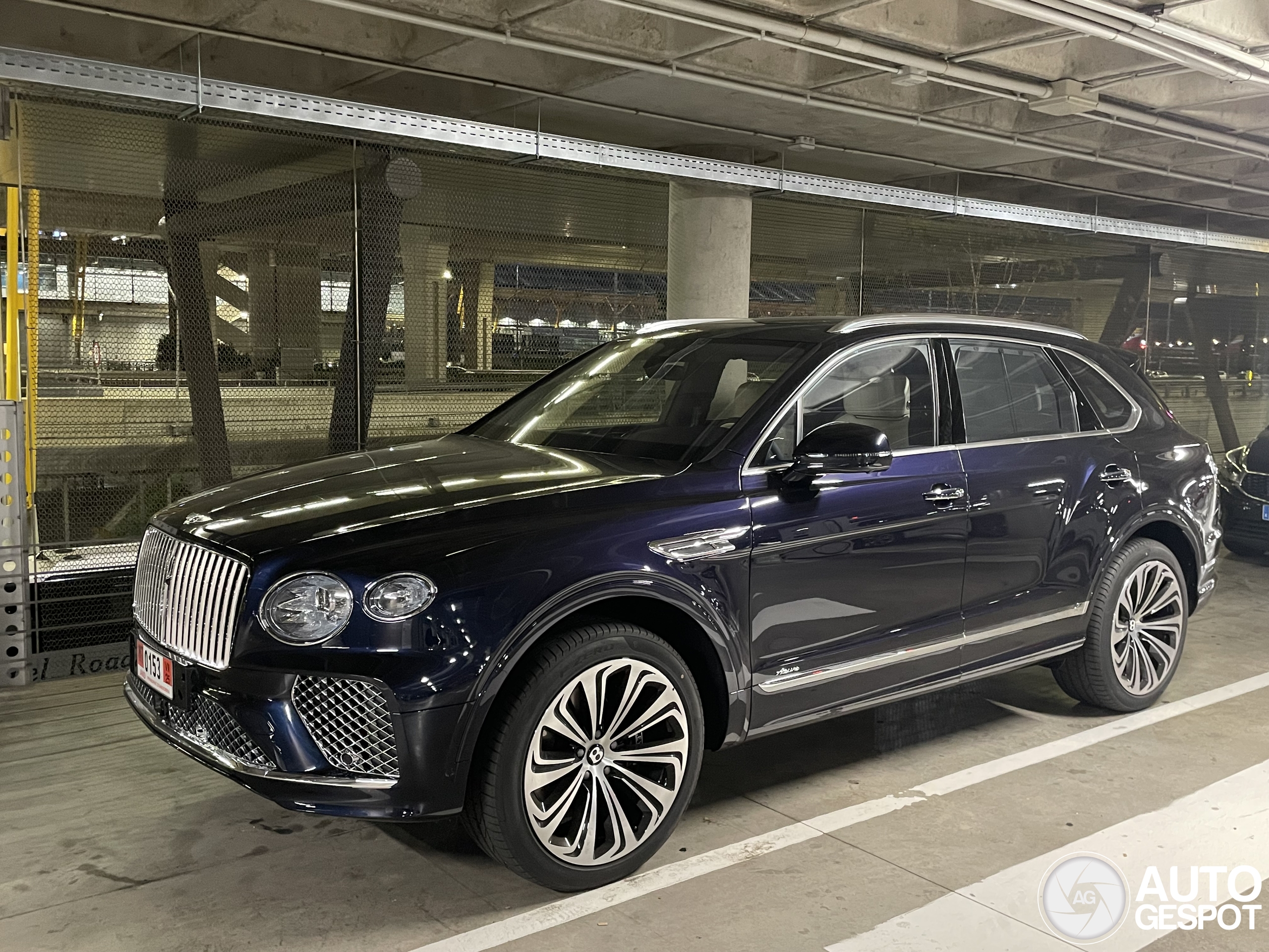 Bentley Bentayga Azure EWB