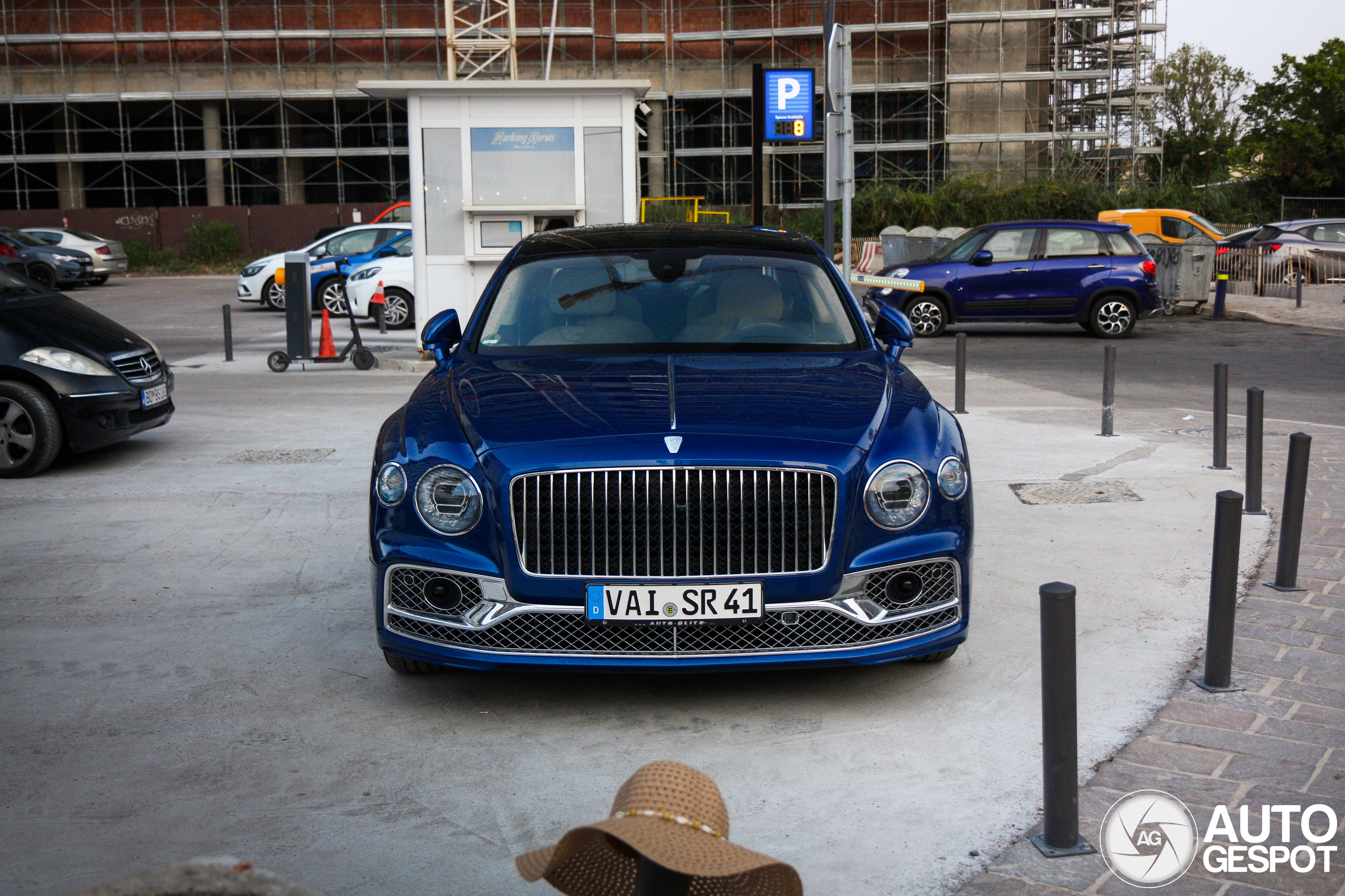 Bentley Flying Spur V8 Azure