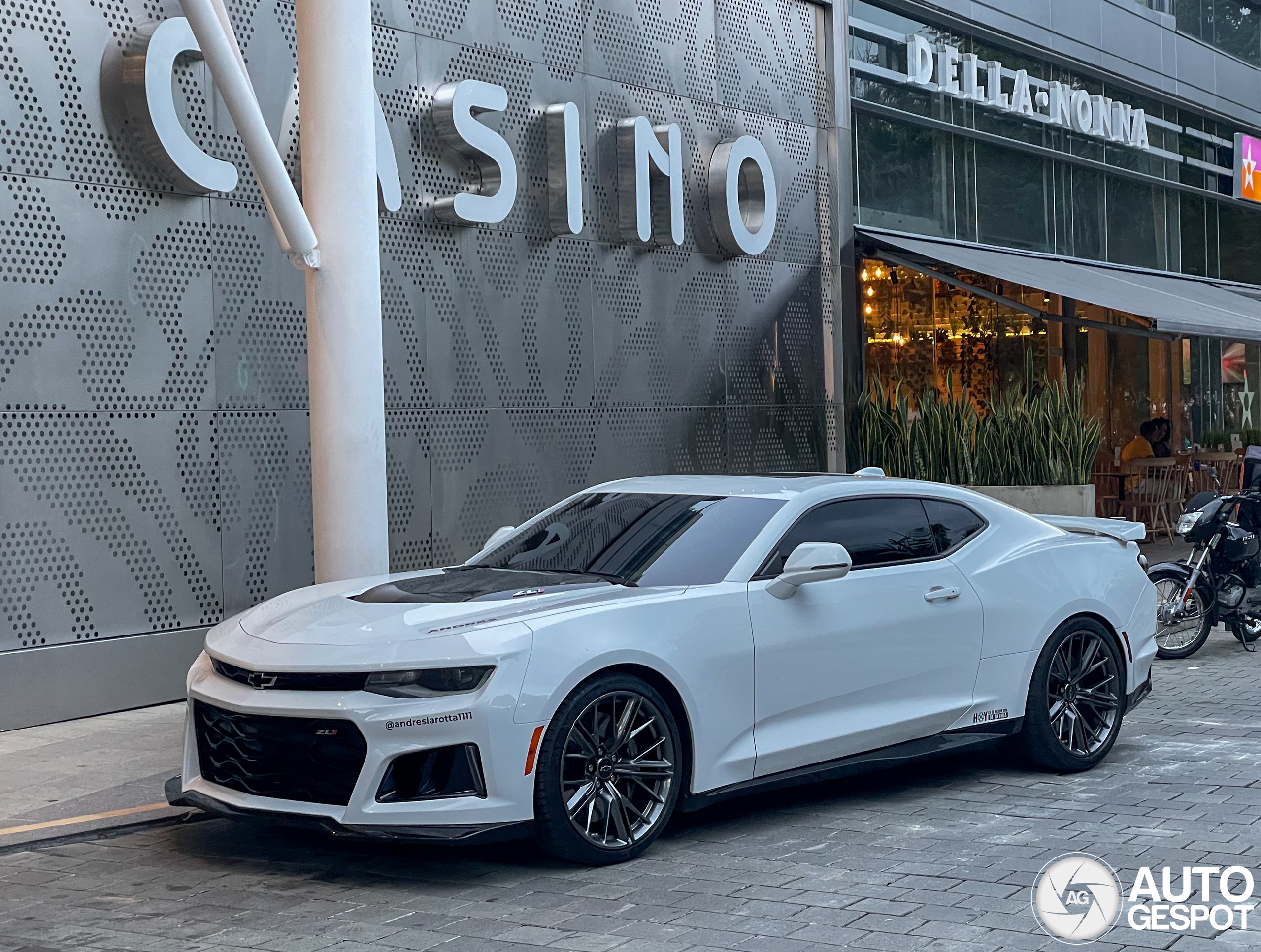 Chevrolet Camaro ZL1 2019