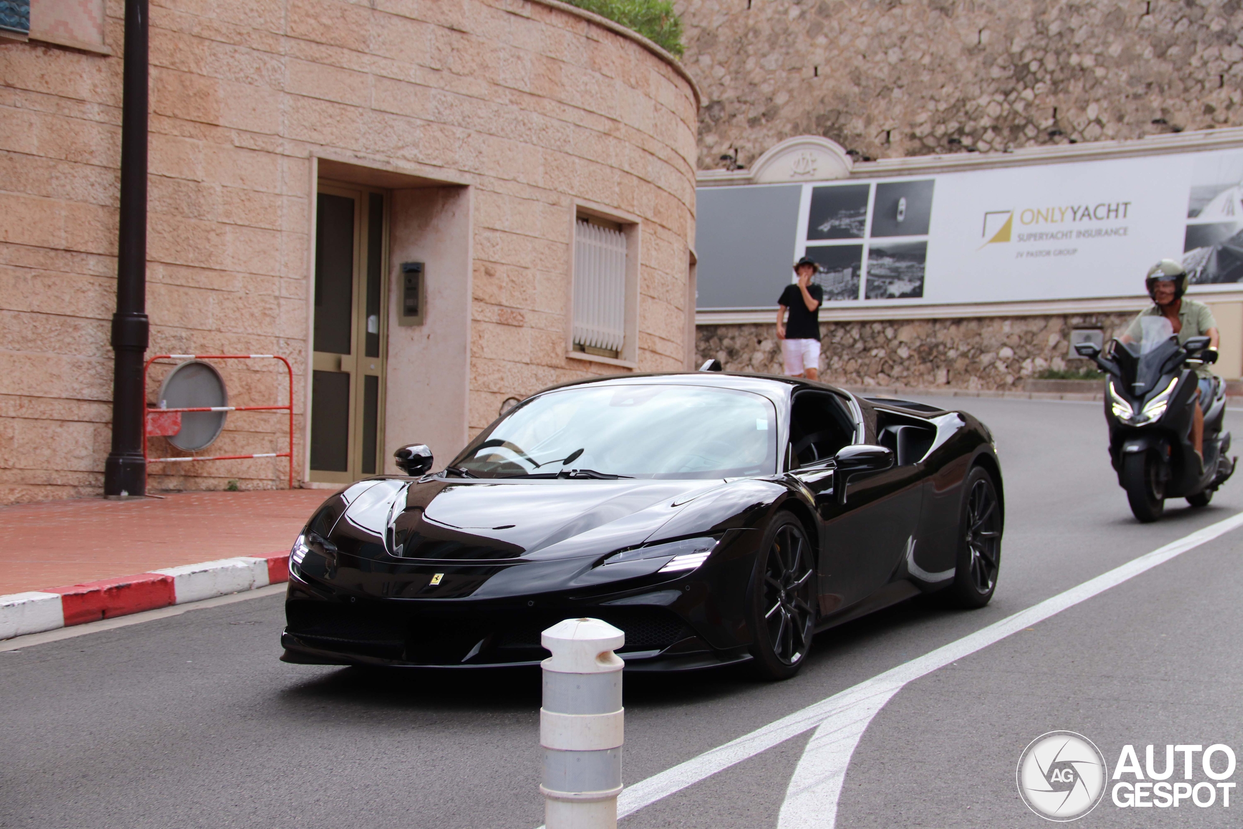 Ferrari SF90 Stradale Assetto Fiorano