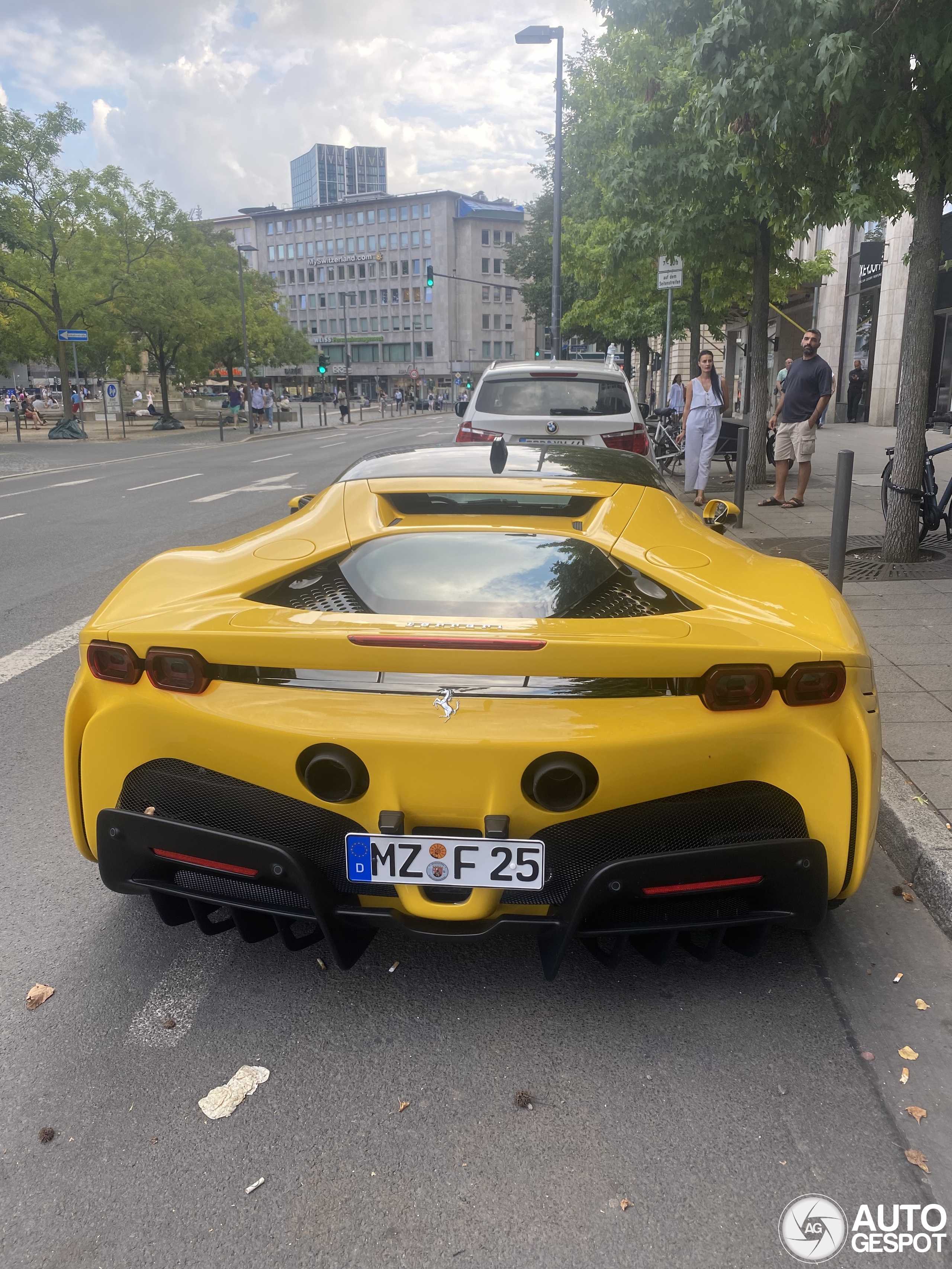 Ferrari SF90 Stradale