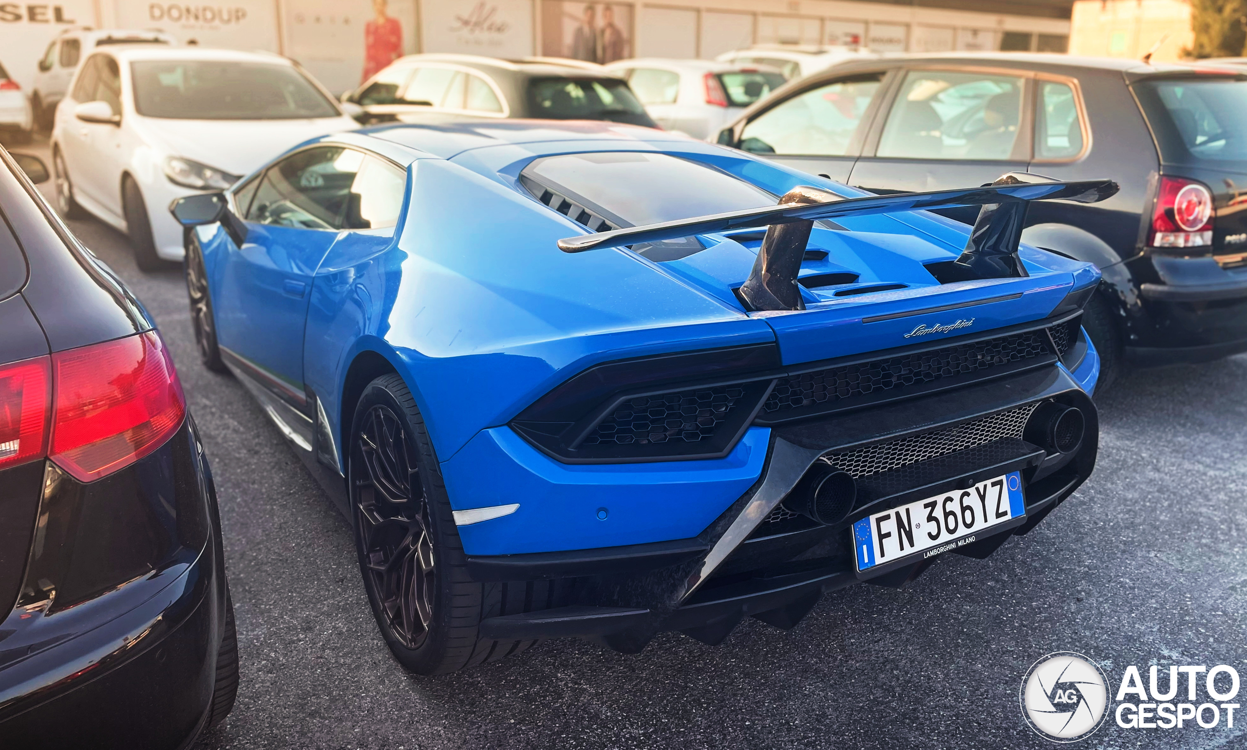 Lamborghini Huracán LP640-4 Performante