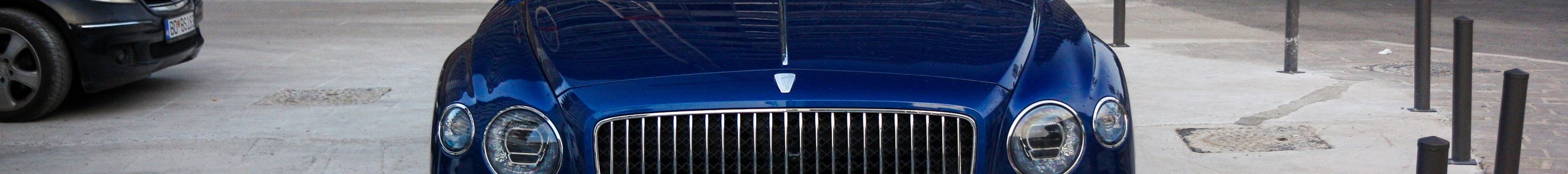 Bentley Flying Spur V8 Azure