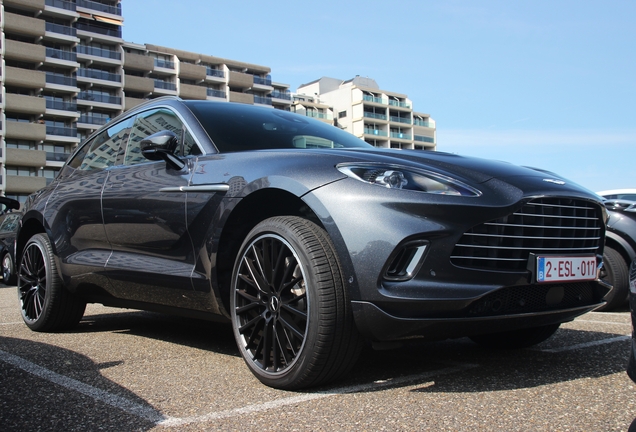 Aston Martin DBX