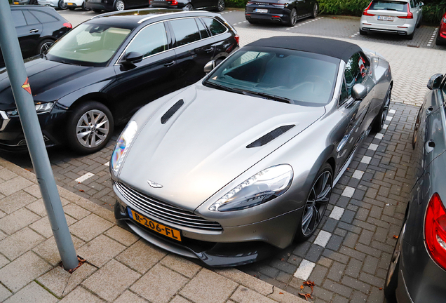 Aston Martin Vanquish Volante