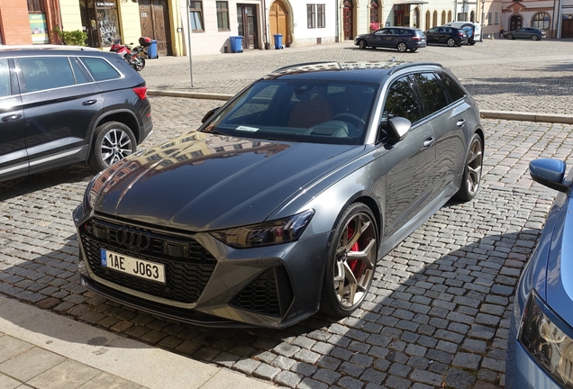 Audi RS6 Avant C8