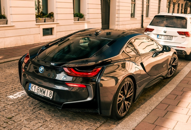 BMW i8