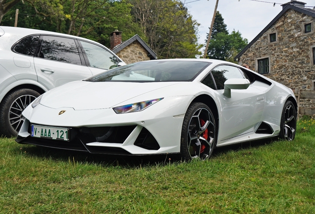 Lamborghini Huracán LP640-4 EVO