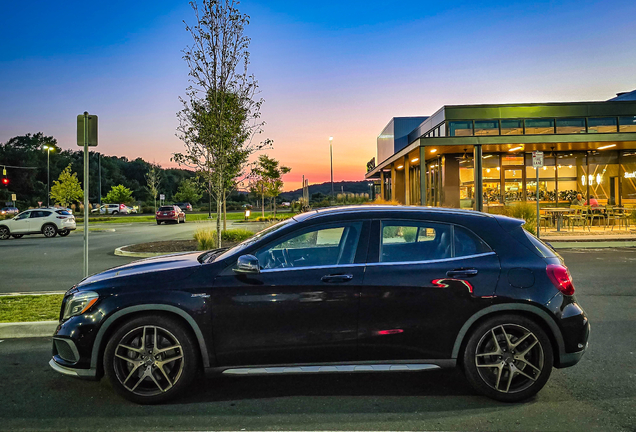 Mercedes-AMG GLA 45 X156