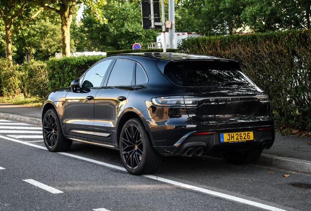 Porsche 95B Macan GTS MkIII