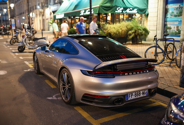 Porsche 992 Carrera 4S