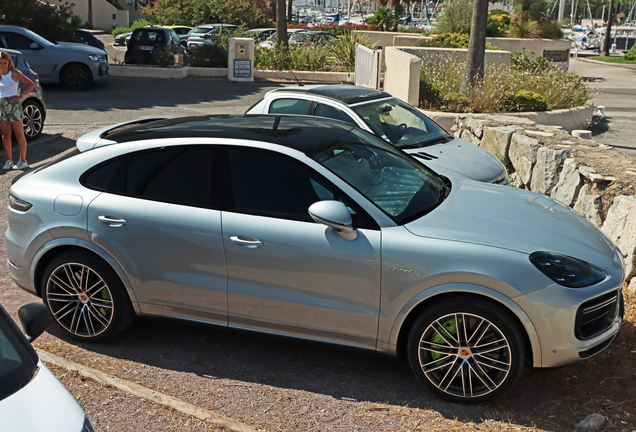 Porsche Cayenne Coupé Turbo S E-Hybrid