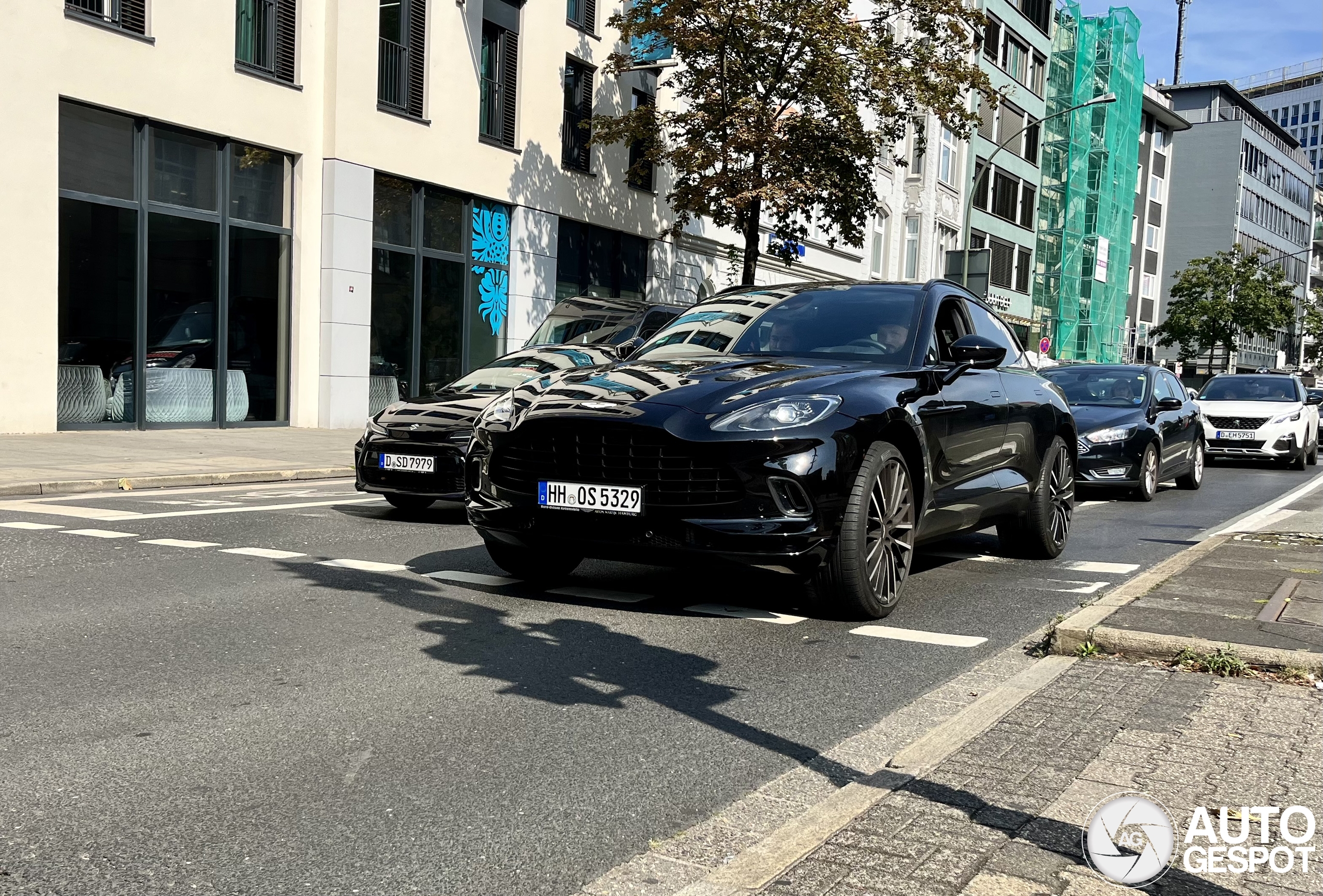 Aston Martin DBX