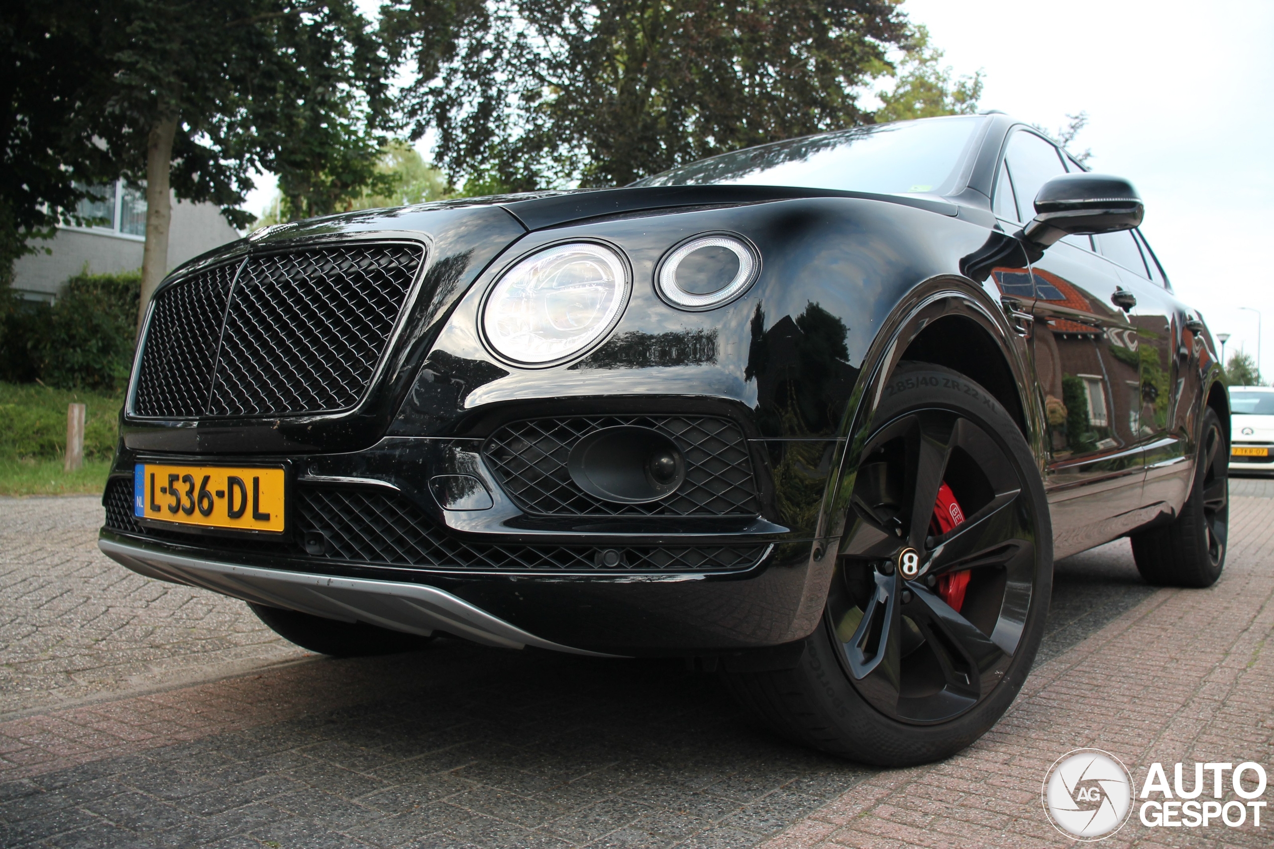 Bentley Bentayga V8